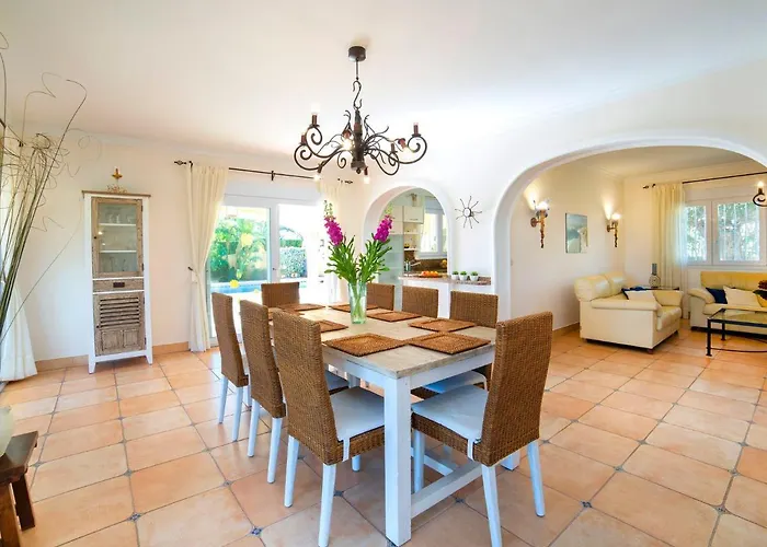 Del Pozo By Interhome